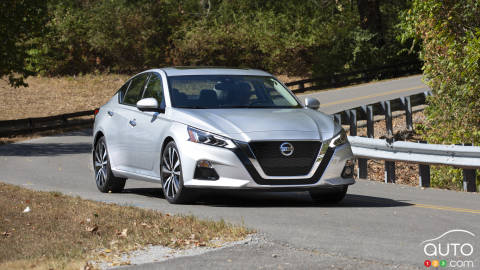 2021 Nissan Altima, Toyota Sienna, Acura TLX Nab IIHS Top Safety Pick+ Awards